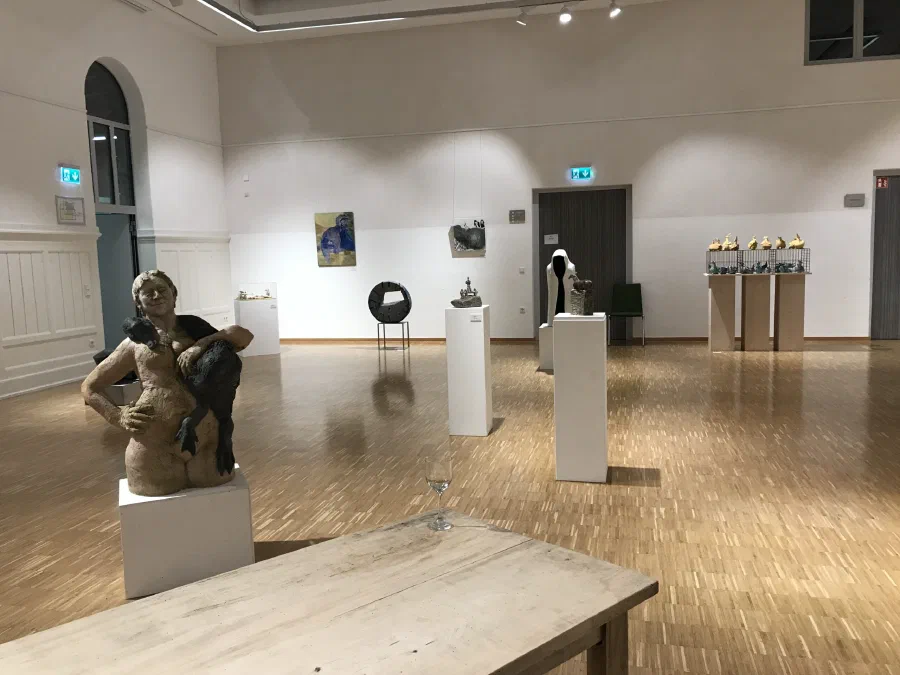 Ausstellungsansicht Impressionen 2021 Gestalten des Mythos, Alte Turnhalle Lohr am Main (1/5)