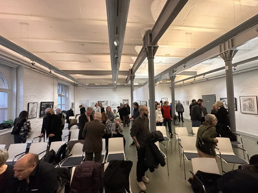 Ausstellungsansicht Kunstpreis 2023 Krieg und Frieden, Haus der Stadtgeschichte Offenbach (2/6)